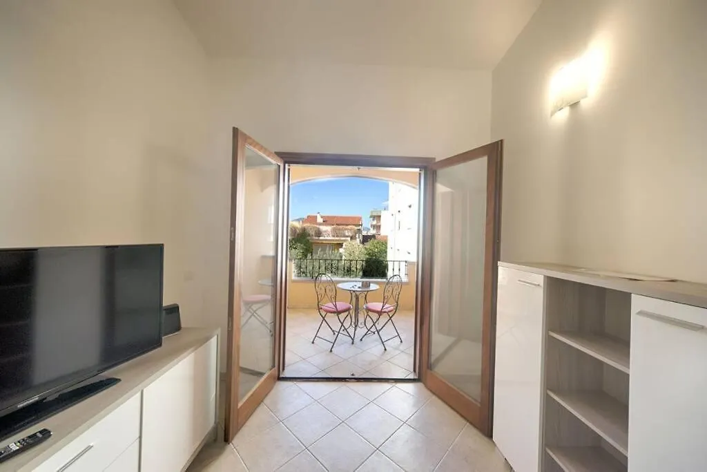 Downtown Olbia Apartment